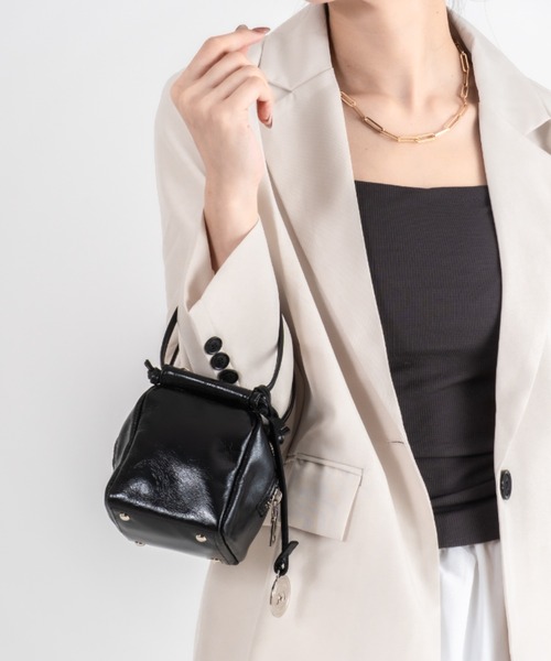 marco masi（マルコマージ）の「【MARCO MASI/マルコマージ】ミニハンドバッグ　キューブバッグ（ハンドバッグ・レディース・シルバー/ブラック・FREE）」の9枚目の写真