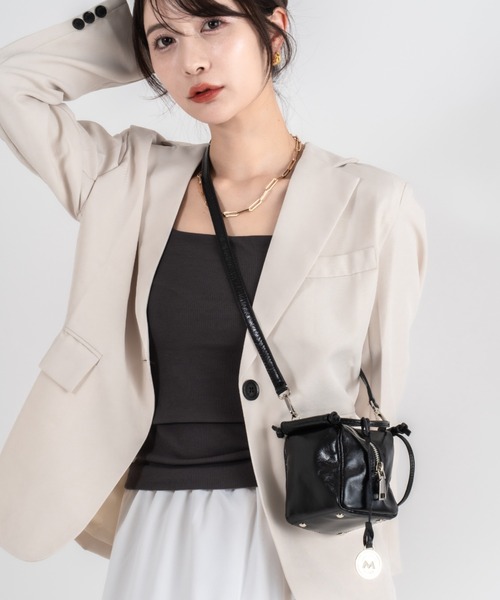 marco masi（マルコマージ）の「【MARCO MASI/マルコマージ】ミニハンドバッグ　キューブバッグ（ハンドバッグ・レディース・シルバー/ブラック・FREE）」の6枚目の写真