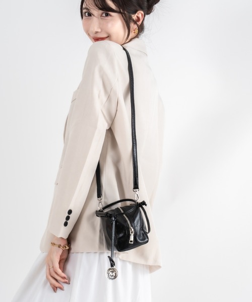 marco masi（マルコマージ）の「【MARCO MASI/マルコマージ】ミニハンドバッグ　キューブバッグ（ハンドバッグ・レディース・シルバー/ブラック・FREE）」の7枚目の写真