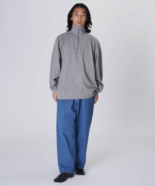 Aphlotus(アプロタス)の「スウェットオーバーサイズハーフジップトレーナー(スウェット・メンズ・グレー/グリーン/ホワイト/ブラック・LARGE/MEDIUM/SMALL)」の6枚目の写真