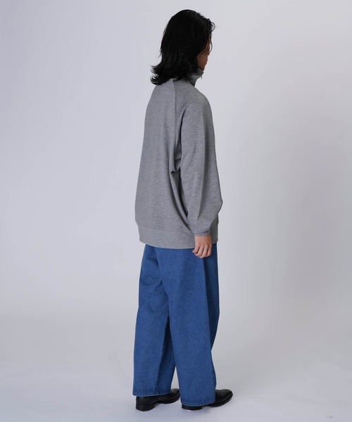 Aphlotus(アプロタス)の「スウェットオーバーサイズハーフジップトレーナー(スウェット・メンズ・グレー/グリーン/ホワイト/ブラック・LARGE/MEDIUM/SMALL)」の8枚目の写真