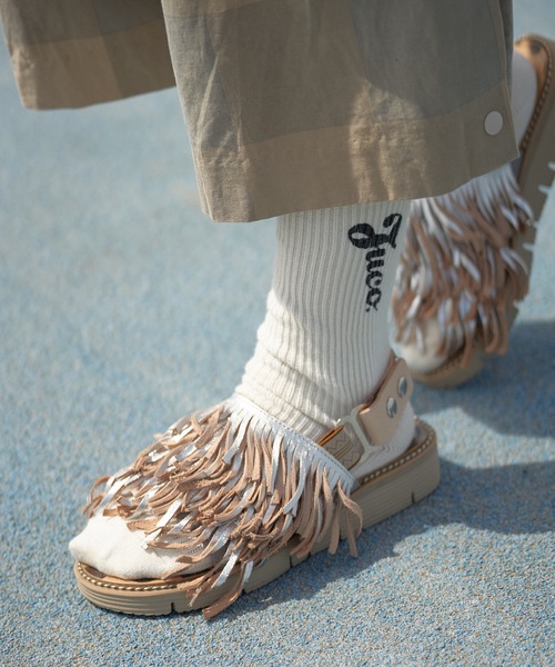 JUCO.（ジュコ）の「あなたのくせっ毛サンダル_Beige×Beige sole（サンダル・レディース・ベージュ・22.5cm/23.5cm/24.5cm/25.5cm/26.5cm）」の2枚目の写真