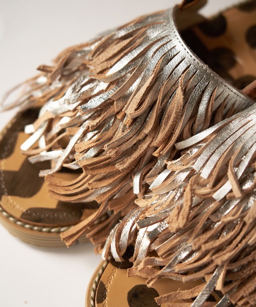 JUCO.（ジュコ）の「あなたのくせっ毛サンダル_Beige×Beige sole（サンダル・レディース・ベージュ・22.5cm/23.5cm/24.5cm/25.5cm/26.5cm）」の8枚目の写真