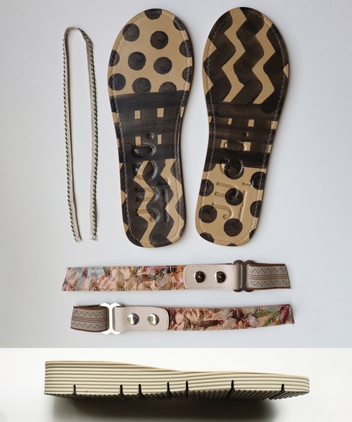 JUCO.（ジュコ）の「あなたのくせっ毛サンダル_Beige×Beige sole（サンダル・レディース・ベージュ・22.5cm/23.5cm/24.5cm/25.5cm/26.5cm）」の12枚目の写真