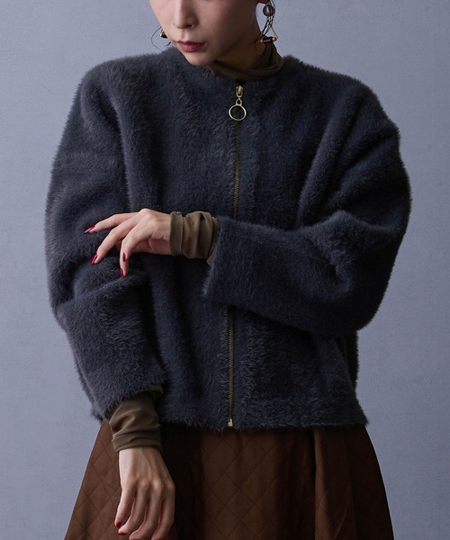 NICOLE white(ニコルホワイト)の「シャギーZIPカーディガン(カーディガン/ボレロ・レディース・グレー/ブラウン/チャコール/オフホワイト/ラベンダー・FREE)」の3枚目の写真