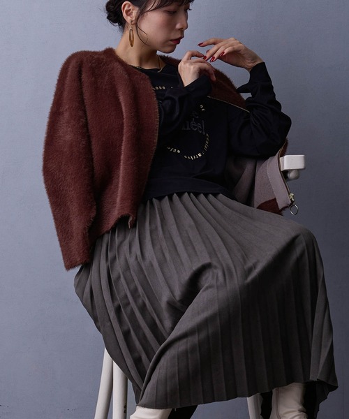 NICOLE white(ニコルホワイト)の「シャギーZIPカーディガン(カーディガン/ボレロ・レディース・グレー/ブラウン/チャコール/オフホワイト/ラベンダー・FREE)」の6枚目の写真