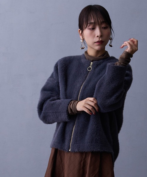 NICOLE white(ニコルホワイト)の「シャギーZIPカーディガン(カーディガン/ボレロ・レディース・グレー/ブラウン/チャコール/オフホワイト/ラベンダー・FREE)」の20枚目の写真