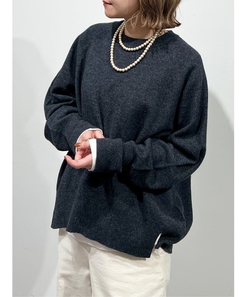 human woman(ヒューマンウーマン)の「◆【ウォッシャブル/7色展開】ウール天竺クルーネックプルオーバー(ニット/セーター・レディース・グレー系その他/ブルー/イエロー/ベージュ/ライトグリーン/ホワイト系その他3/ホワイト系その他・MEDIUM)」の1枚目の写真