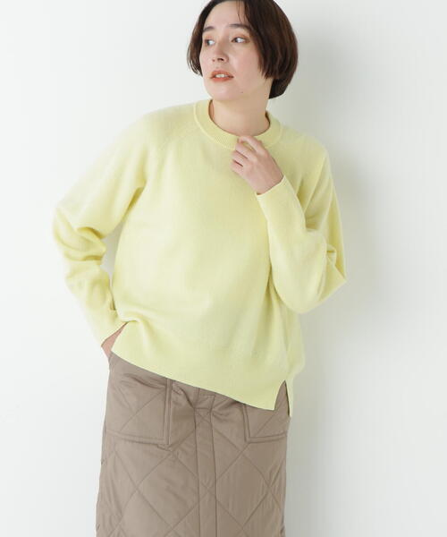 human woman(ヒューマンウーマン)の「◆【ウォッシャブル/7色展開】ウール天竺クルーネックプルオーバー(ニット/セーター・レディース・グレー系その他/ブルー/イエロー/ベージュ/ライトグリーン/ホワイト系その他3/ホワイト系その他・MEDIUM)」の7枚目の写真