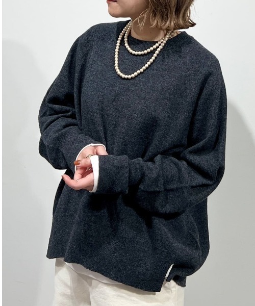 human woman(ヒューマンウーマン)の「◆【ウォッシャブル/7色展開】ウール天竺クルーネックプルオーバー(ニット/セーター・レディース・グレー系その他/ブルー/イエロー/ベージュ/ライトグリーン/ホワイト系その他3/ホワイト系その他・MEDIUM)」の15枚目の写真