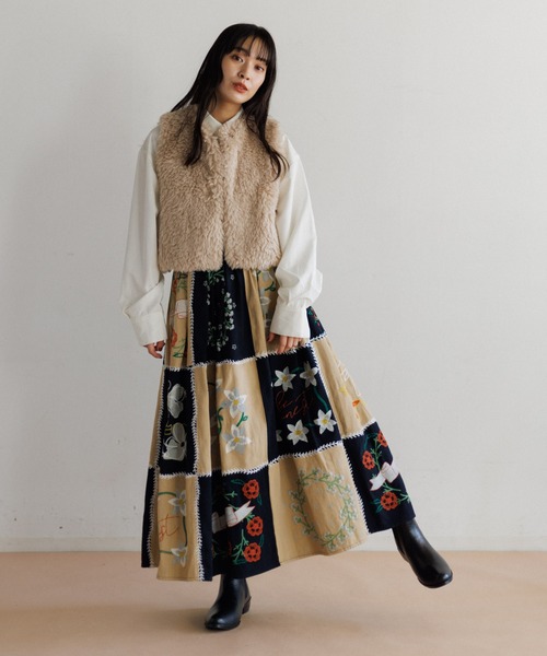 AMERICAN RAG CIE（アメリカンラグシー）の「LEIN パッチワーク刺繍スカート（スカート・レディース・ブラック・FREE）」の9枚目の写真