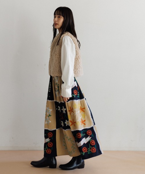 AMERICAN RAG CIE（アメリカンラグシー）の「LEIN パッチワーク刺繍スカート（スカート・レディース・ブラック・FREE）」の10枚目の写真