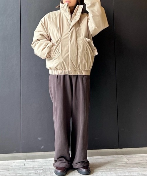 LACOSTE（ラコステ）の「撥水 防風 パデッド ボリュームテクニカルナイロンブルゾン（ダウンジャケット/コート・メンズ・ブラック/ベージュ・48/46/50/52）」の8枚目の写真