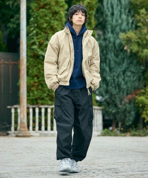 LACOSTE（ラコステ）の「撥水 防風 パデッド ボリュームテクニカルナイロンブルゾン（ダウンジャケット/コート・メンズ・ブラック/ベージュ・48/46/50/52）」の21枚目の写真