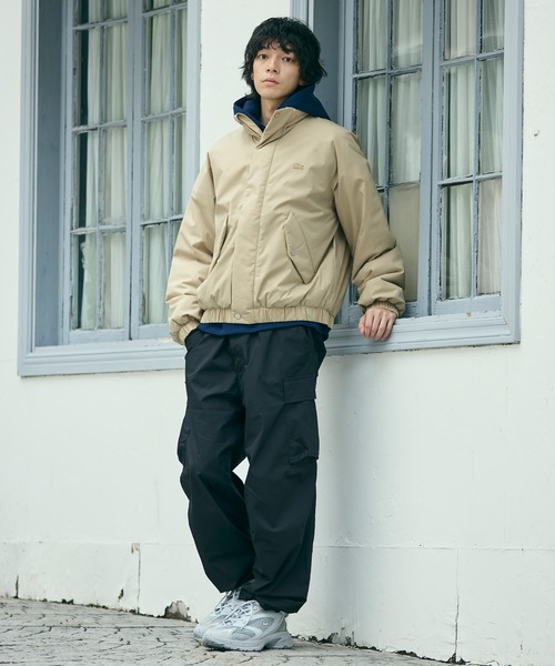 LACOSTE(ラコステ)の「撥水 防風 パデッド ボリュームテクニカルナイロンブルゾン(ダウンジャケット/コート・メンズ・ブラック/ベージュ・48/46/50/52)」の22枚目の写真