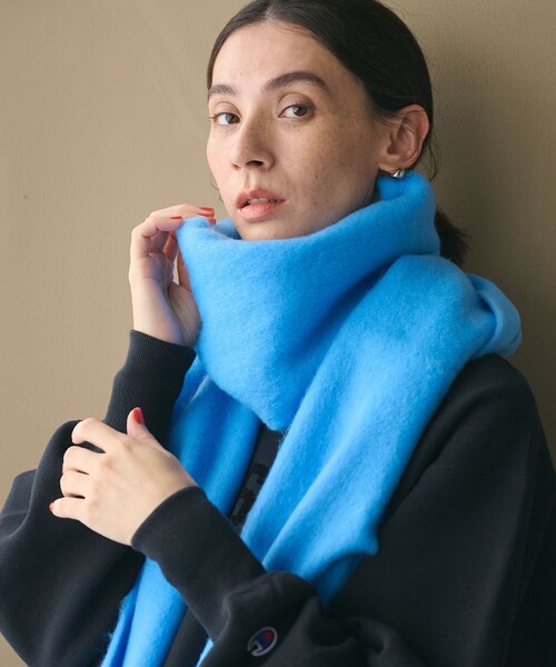 BEAUTY&YOUTH UNITED ARROWS(ビューティーアンドユースユナイテッドアローズ)の「ブークレ マフラー(マフラー・レディース・ターコイズブルー系/グレー系/レッド・FREE)」の1枚目の写真