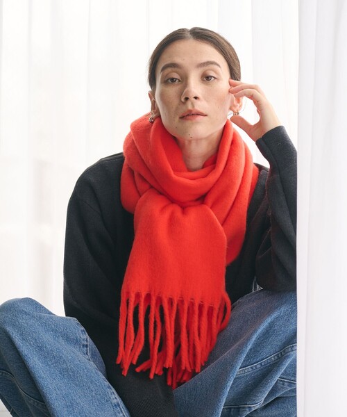 BEAUTY&YOUTH UNITED ARROWS(ビューティーアンドユースユナイテッドアローズ)の「ブークレ マフラー(マフラー・レディース・ターコイズブルー系/グレー系/レッド・FREE)」の10枚目の写真