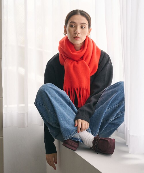 BEAUTY&YOUTH UNITED ARROWS(ビューティーアンドユースユナイテッドアローズ)の「ブークレ マフラー(マフラー・レディース・ターコイズブルー系/グレー系/レッド・FREE)」の11枚目の写真