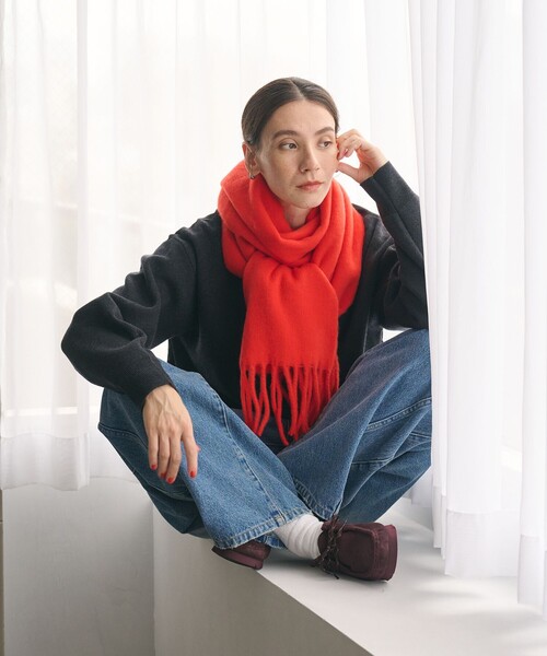 BEAUTY&YOUTH UNITED ARROWS(ビューティーアンドユースユナイテッドアローズ)の「ブークレ マフラー(マフラー・レディース・ターコイズブルー系/グレー系/レッド・FREE)」の12枚目の写真