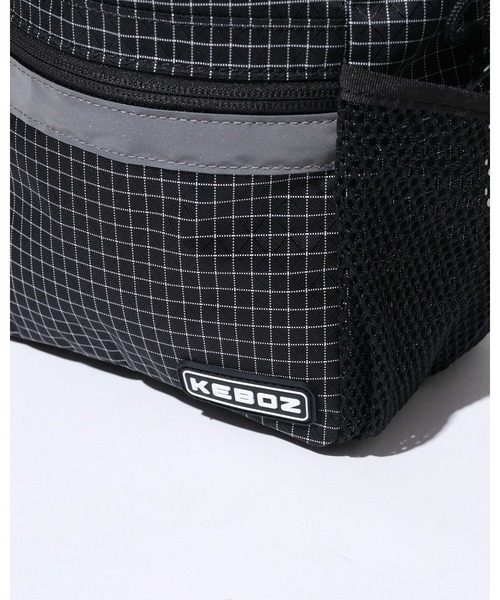 KEBOZ（ケボズ）の「GRID CHECK MINI SQUARE BAG（ショルダーバッグ・メンズ・グレー/ブラック・FREE）」の8枚目の写真