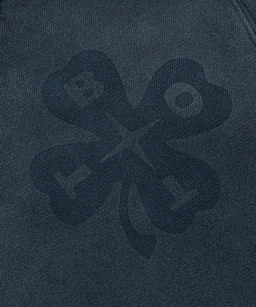 BOTT(ボット)の「BoTT / ボット Washed Lucky Logo Zip Hoodie(パーカー・メンズ・ブラック/ネイビー・X-LARGE/LARGE)」の6枚目の写真