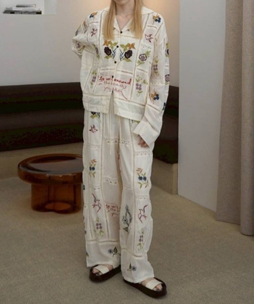 TODAYFUL（トゥデイフル）の「TODAYFUL　Embroidery Patchwork Shirts エンブロイダリーパッチワークシャツ/12610428（シャツ/ブラウス・レディース・キナリ/バーガンディー・ONE SIZE）」の10枚目の写真