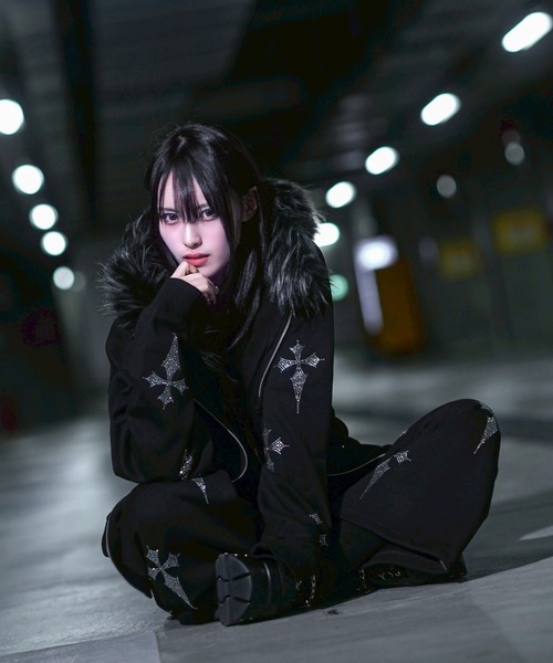 REFLEMラインストーンクロスジップアップパーカー REFLEM（レフレム） パーカー 「REFLEM/レフレム」ファー付きクロス総
