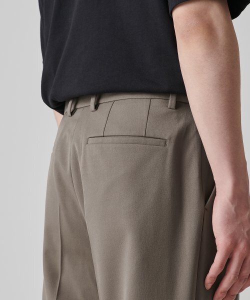 MUSINSA STANDARD（ムシンサスタンダード）の「リバースツージョーセミバルーン隠しバンディングスラックス[ダースティベージュ]（スラックス・メンズ・その他・40/42/26/27）」の7枚目の写真