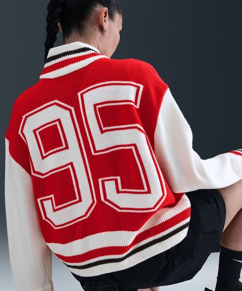 NIKE（ナイキ）の「ナイキ スポーツウェア ウィメンズカーディガン / Nike Sportswear Women's Cardigan HV2495-657 University Red（カーディガン/ボレロ・レディース・レッド・XL/XS/S/M/L）」の2枚目の写真