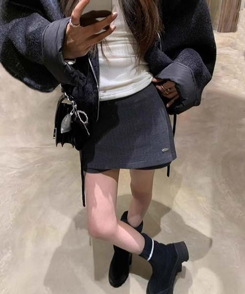 gossip!ロサンゼルス(ゴシップロサンゼルス)の「Y2K レイヤードデザイン ミニスカート(スカート・レディース・グレー・S/M)」の4枚目の写真