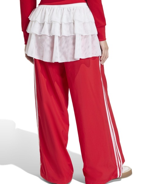 adidas(アディダス)の「adidas LACE ADILENIUM FB TRACK PANTS / アディダス レース ADILENIUM ファイヤーバード トラックパンツ(その他パンツ・レディース・レッド・L/M/S)」の7枚目の写真