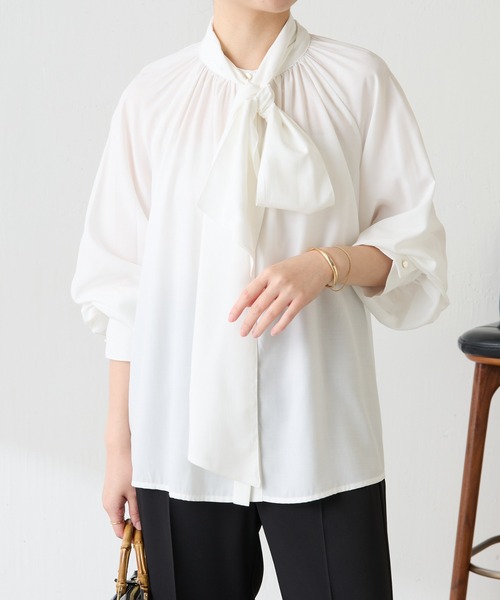 COLLAGE GALLARDAGALANTE(コラージュガリャルダガランテ)の「2WAYボウタイシャツ/セレモニー(シャツ/ブラウス・レディース・オフホワイト/サックスブルー・FREE)」の5枚目の写真