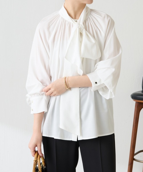 COLLAGE GALLARDAGALANTE(コラージュガリャルダガランテ)の「2WAYボウタイシャツ/セレモニー(シャツ/ブラウス・レディース・オフホワイト/サックスブルー・FREE)」の9枚目の写真