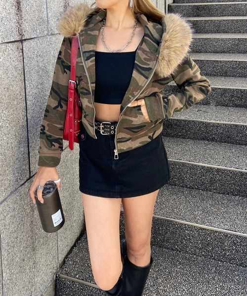 non-hedge(ノンヘッジ)の「迷彩フードファージップパーカー(パーカー・レディース・カーキ/ベージュ・FREE)」の4枚目の写真