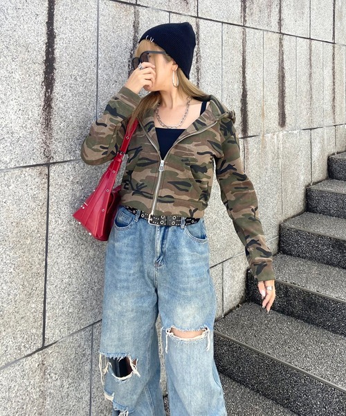 non-hedge(ノンヘッジ)の「迷彩フードファージップパーカー(パーカー・レディース・カーキ/ベージュ・FREE)」の11枚目の写真