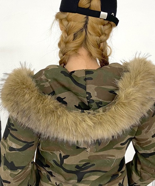 non-hedge(ノンヘッジ)の「迷彩フードファージップパーカー(パーカー・レディース・カーキ/ベージュ・FREE)」の20枚目の写真