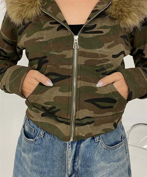 non-hedge(ノンヘッジ)の「迷彩フードファージップパーカー(パーカー・レディース・カーキ/ベージュ・FREE)」の22枚目の写真