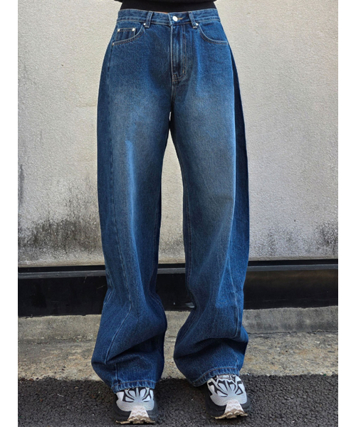 CCOMA(コンマ)の「CMJ06 バルーンカーブダークインディゴジーンズ(デニムパンツ・レディース・その他・MEDIUM/LARGE/SMALL)」の1枚目の写真