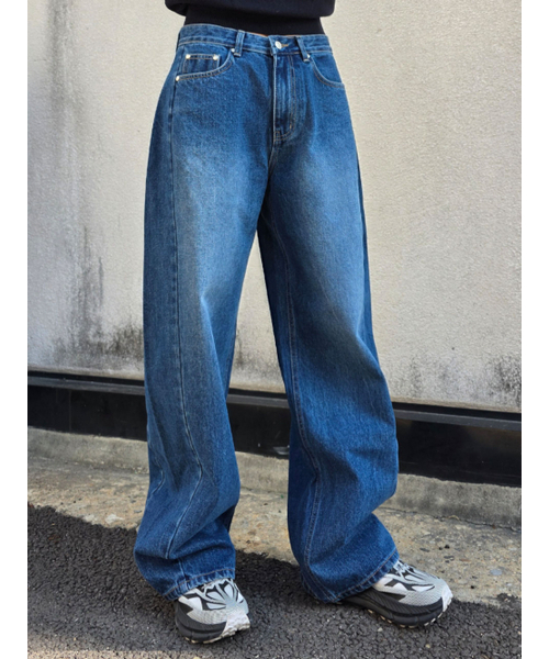 CCOMA(コンマ)の「CMJ06 バルーンカーブダークインディゴジーンズ(デニムパンツ・レディース・その他・MEDIUM/LARGE/SMALL)」の2枚目の写真