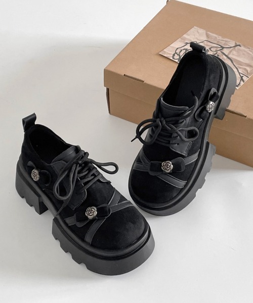 Shoes in Closet(シューズインクローゼット)の「厚底 フラワーポイント レースアップ シューズ 472(ドレスシューズ・レディース・ダークブラウン/ブラック・LL/L/M/S)」の4枚目の写真