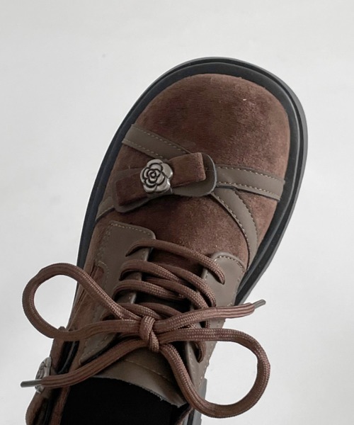 Shoes in Closet(シューズインクローゼット)の「厚底 フラワーポイント レースアップ シューズ 472(ドレスシューズ・レディース・ダークブラウン/ブラック・LL/L/M/S)」の11枚目の写真