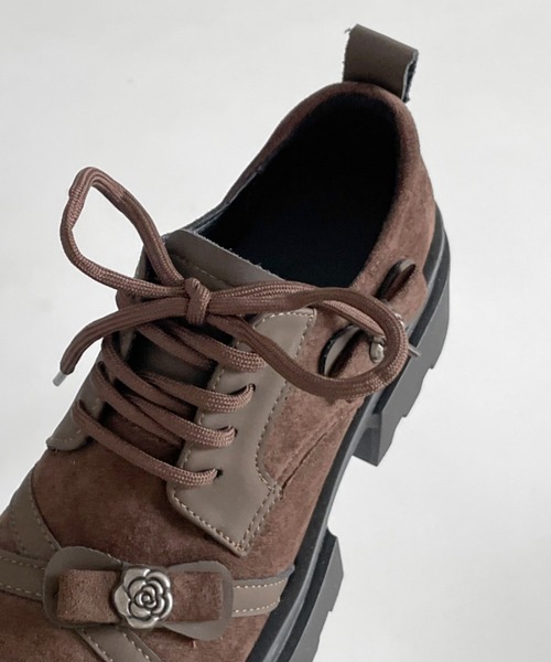 Shoes in Closet(シューズインクローゼット)の「厚底 フラワーポイント レースアップ シューズ 472(ドレスシューズ・レディース・ダークブラウン/ブラック・LL/L/M/S)」の12枚目の写真