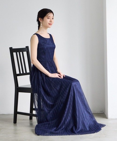 AIMER(エメ)の「【WEB限定】演奏会用ストライプ柄ラメ刺繍チュールロングドレス(ドレス・レディース・ワイン/ダルブルー系/ネイビー・LARGE/MEDIUM)」の8枚目の写真