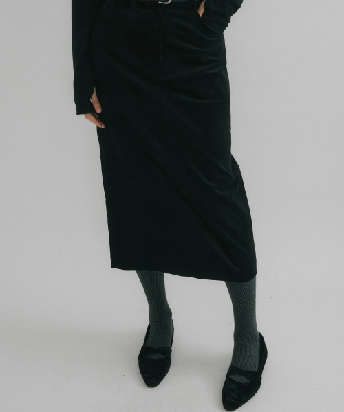 REORG（リオルグ）の「OSON COTTON VELVET MIDI SKIRT BLACK（スカート・レディース・その他・MEDIUM）」の2枚目の写真