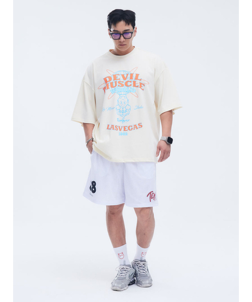 REMOVERSTUDIO（リムーバースタジオ）の「デビル 1982 クラシック マッスル Tシャツ[アイボリー]（Tシャツ/カットソー・メンズ・その他・LARGE/X-LARGE/XX-LARGE/XXX-LARGE/XXXX-LARGE）」の2枚目の写真