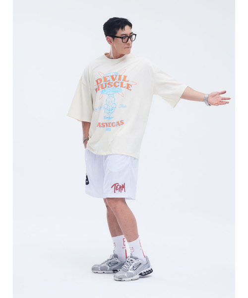 REMOVERSTUDIO（リムーバースタジオ）の「デビル 1982 クラシック マッスル Tシャツ[アイボリー]（Tシャツ/カットソー・メンズ・その他・LARGE/X-LARGE/XX-LARGE/XXX-LARGE/XXXX-LARGE）」の3枚目の写真