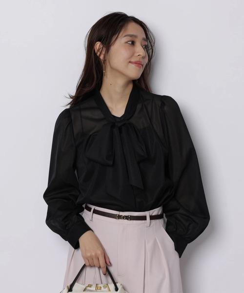 JUSGLITTY(ジャスグリッティー)の「シアーボウタイカットブラウス(シャツ/ブラウス・レディース・オフホワイト/ブラック・2)」の1枚目の写真