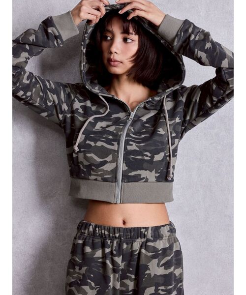 GYDA（ジェイダ）の「NEW GYDA Shortラメパーカー（パーカー・レディース・その他1/オフホワイト/グレー/ブラック・FREE）」の11枚目の写真