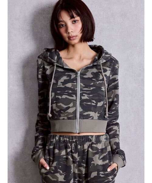 GYDA（ジェイダ）の「NEW GYDA Shortラメパーカー（パーカー・レディース・その他1/オフホワイト/グレー/ブラック・FREE）」の12枚目の写真