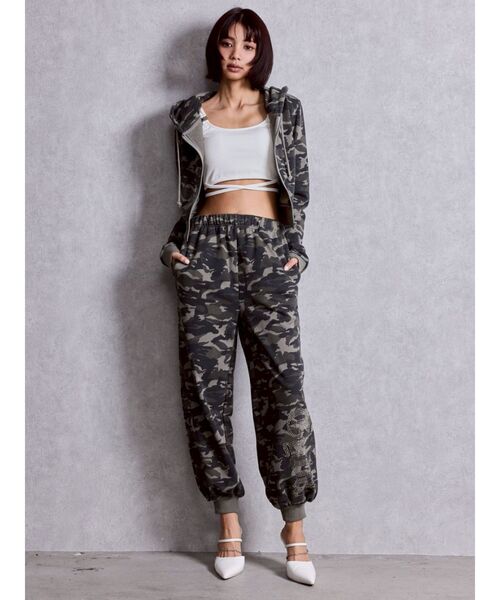 GYDA（ジェイダ）の「NEW GYDA Shortラメパーカー（パーカー・レディース・その他1/オフホワイト/グレー/ブラック・FREE）」の14枚目の写真